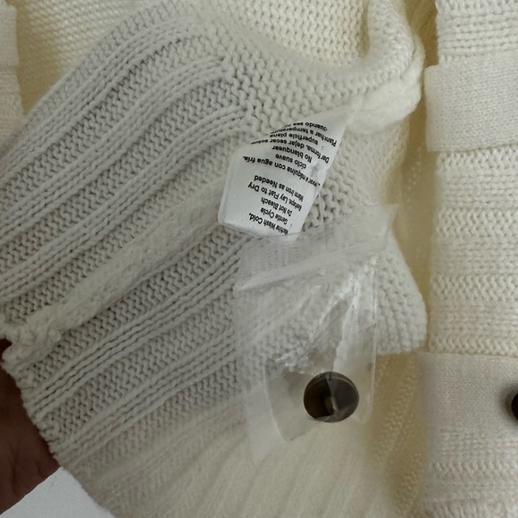 Darling sweater, cardigan, jacket - Picture 3 of 4